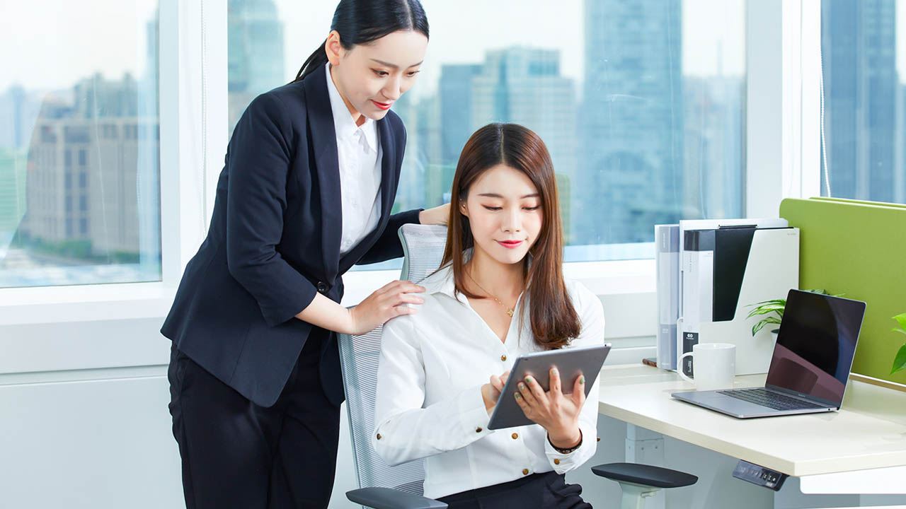 在線人工客服系統(tǒng)可雙端接入，全渠道統(tǒng)一管理不漏商機